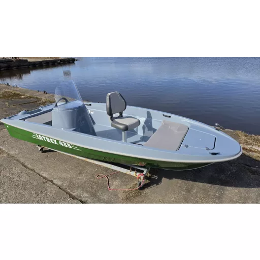 Łódź motorowa Latrex 435