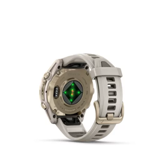 Garmin fenix 8 43mm AMOLED Sapphire, krémarany, homokkő/szürke szilikon szíjjal (ED XD) Okosóra