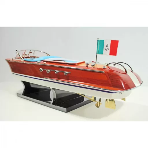 Model łodzi Riva Aquarama L50