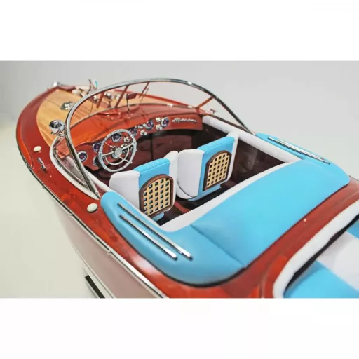 Model łodzi Riva Aquarama L66