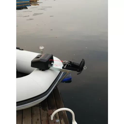 Mocniejszy adapter wyciągarki do pontonu