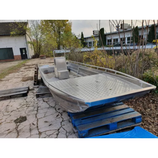 Nadmuchiwana łódź Cadrava 630SZ do celów serwisowych