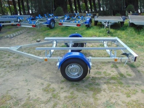 Przyczepa do przewozu skuterów wodnych Alfa 550 kg wyściełana do 3,5 m
